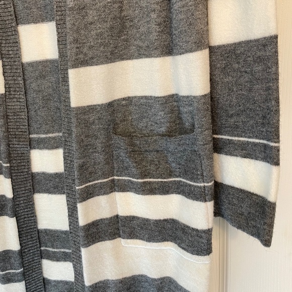 Pinque Long Open Front Cardigan - Picture 4 of 8